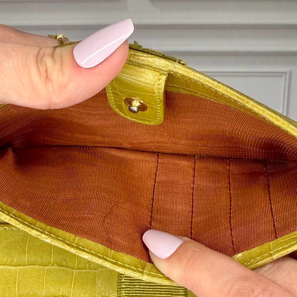 Salvatore Ferragamo Croc Embossed Leather Wallet – Pale Green Pattern - Picture 7 of 10